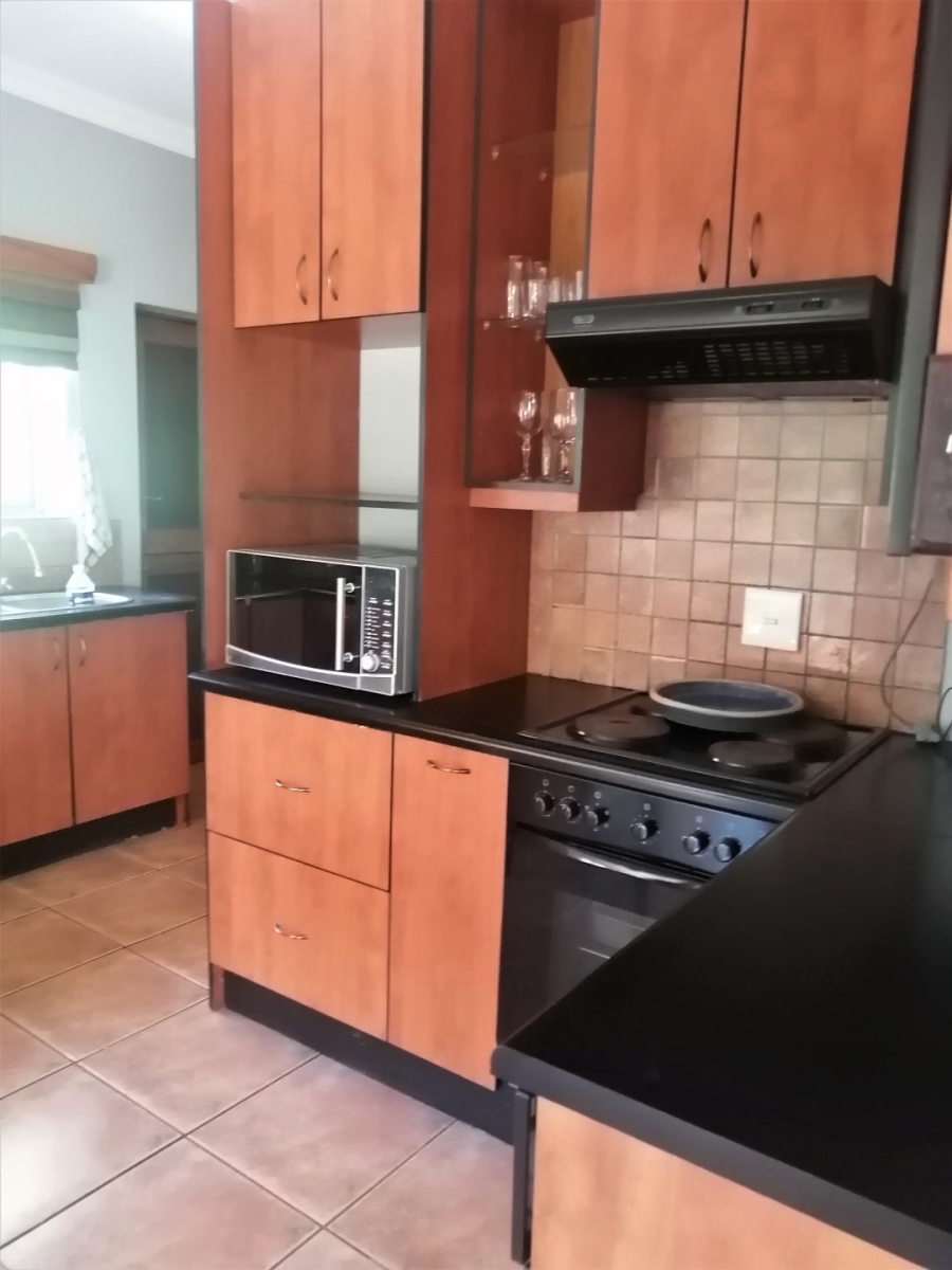 To Let 4 Bedroom Property for Rent in Cola Beach Western Cape